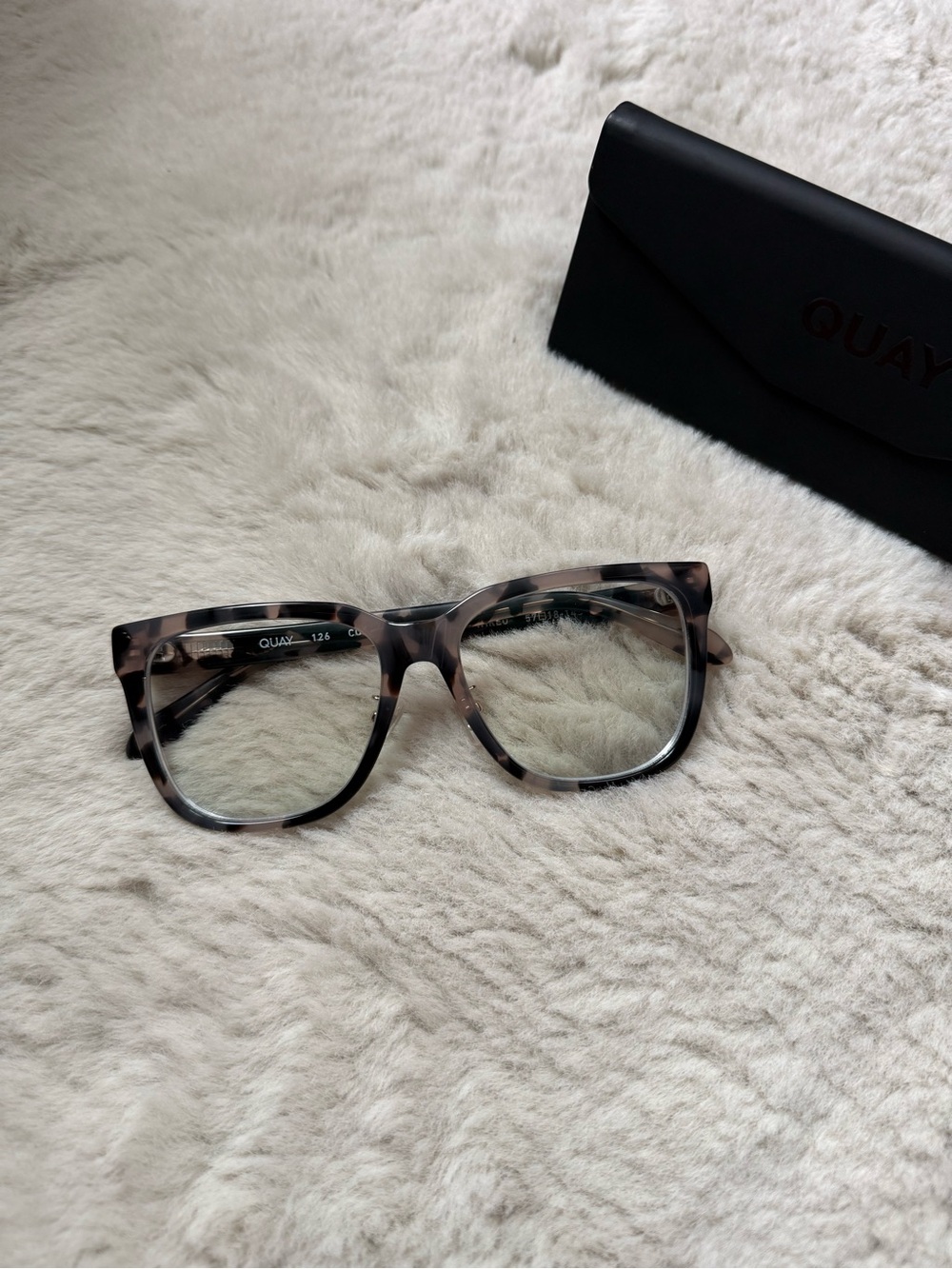 Quay Australia Tortoise Gray Square Blue Light Glasses